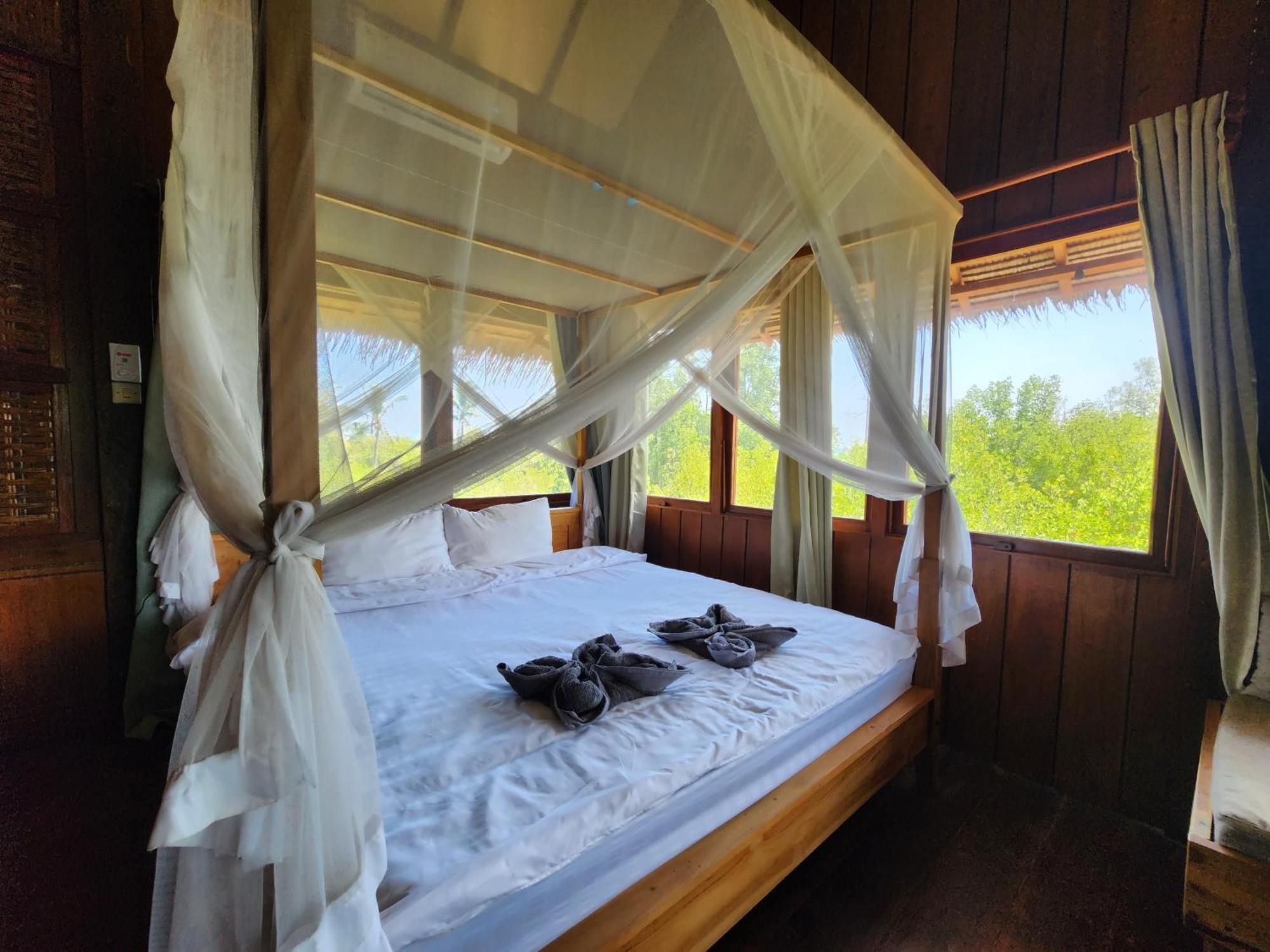 Basa-Basi Lodge Карімунджава Екстер'єр фото